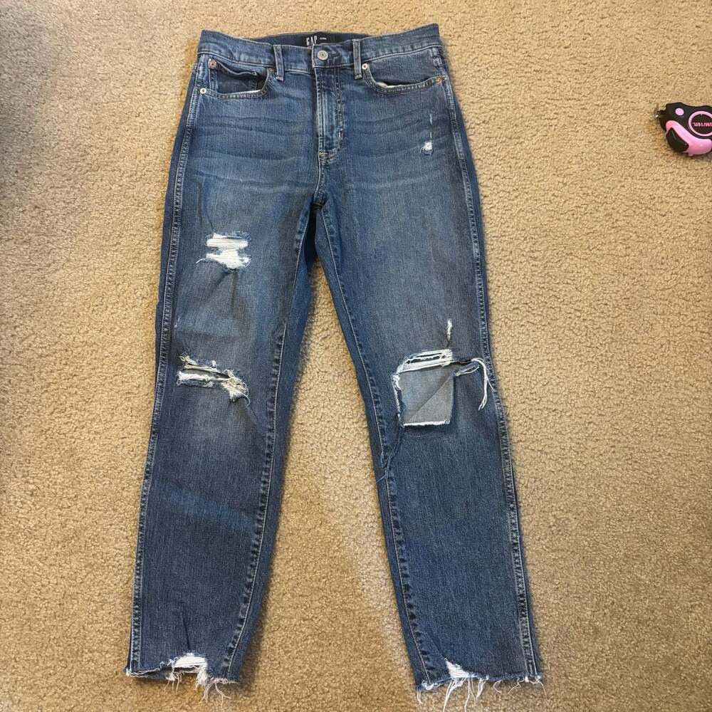 GAP Cigarette High Rise Distressed Raw Hem Jeans Size 6/28R